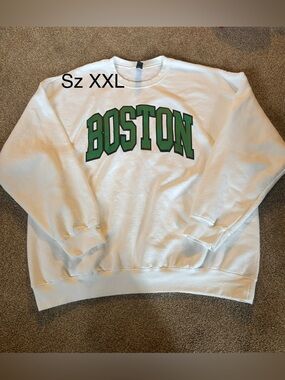 White "Boston" Crewneck Sweatshirt with Green Lettering - sz XXL